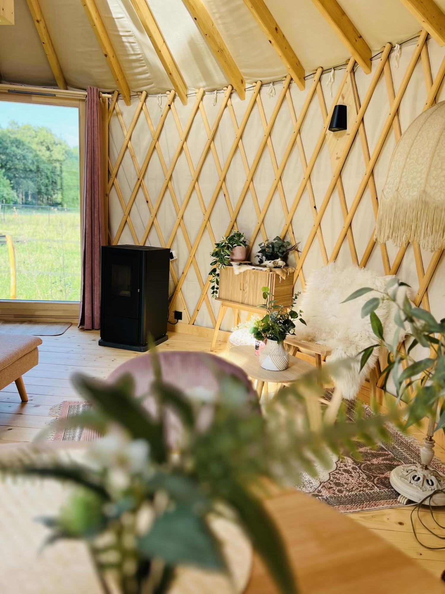 Magnolia Hoeve - Unieke Bestemming Voor Paardenliefhebbers En Bijzondere Overnachtingen In De Natuur Ledeacker 외부 사진