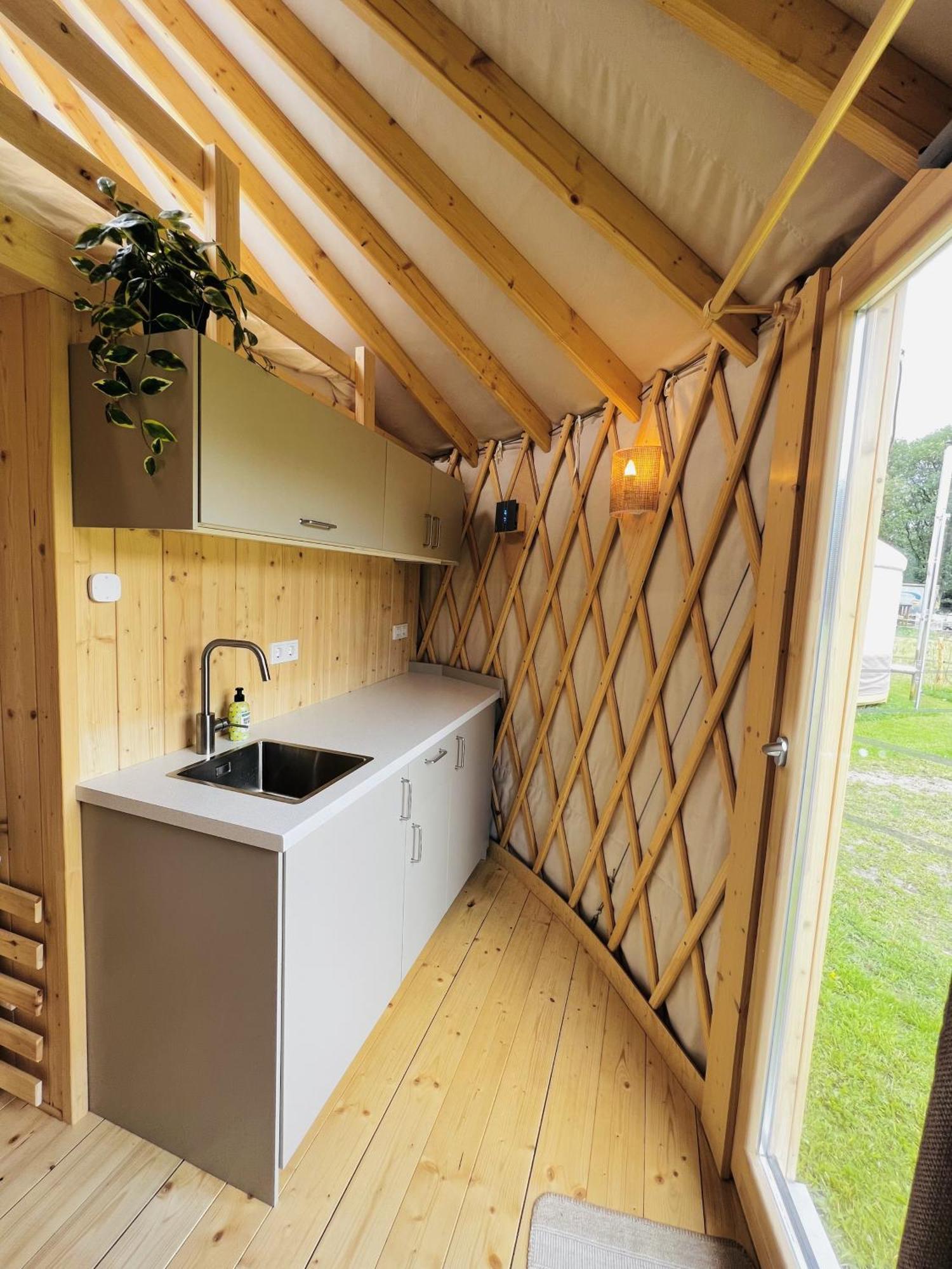 Magnolia Hoeve - Unieke Bestemming Voor Paardenliefhebbers En Bijzondere Overnachtingen In De Natuur Ledeacker 외부 사진